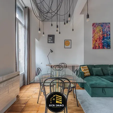 Le Victor Hugo Hyper Centre Grenoble